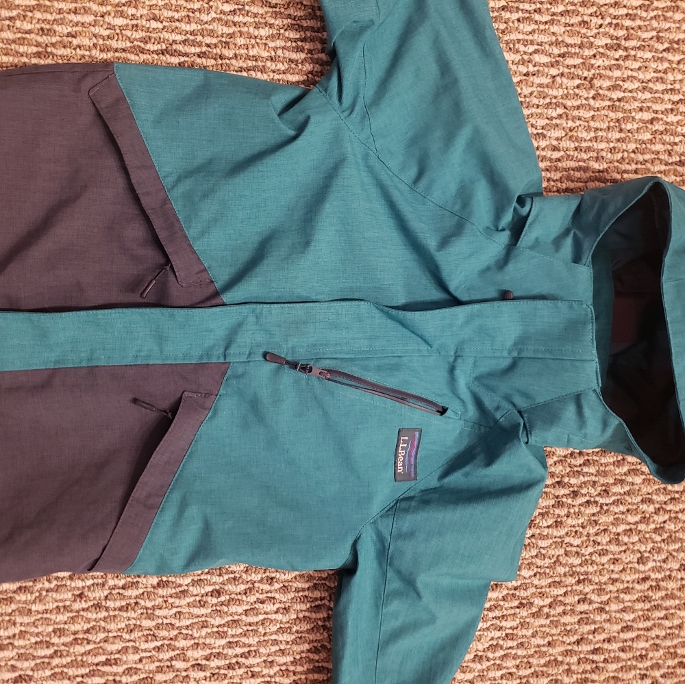 L.L. Bean size 8